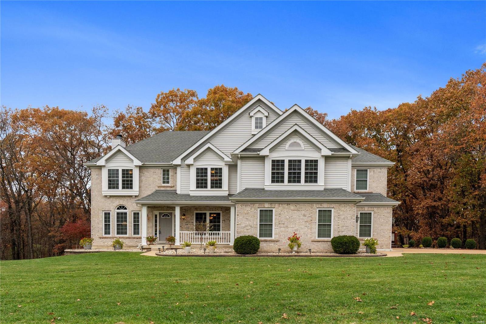 942 Sheffield Forest Court