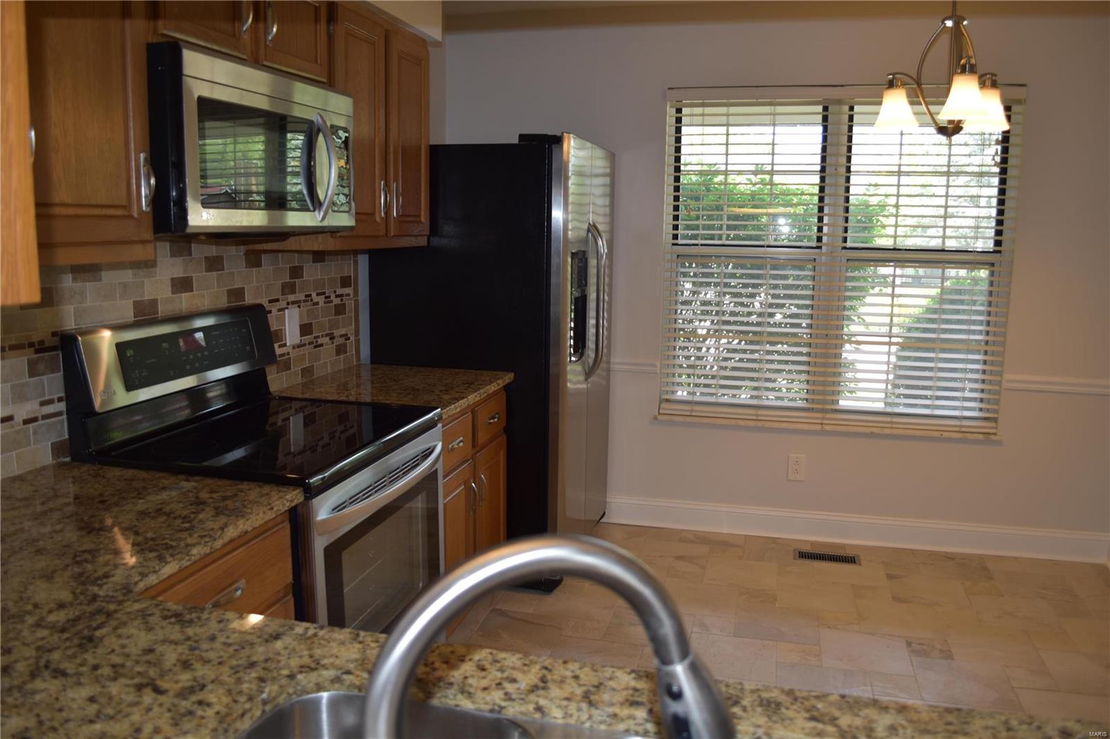 563 Woodhill Estates