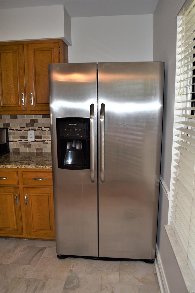 563 Woodhill Estates