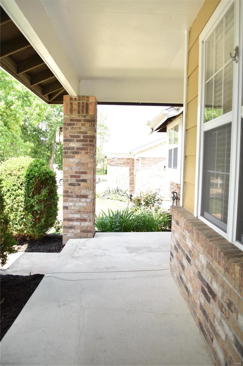 563 Woodhill Estates