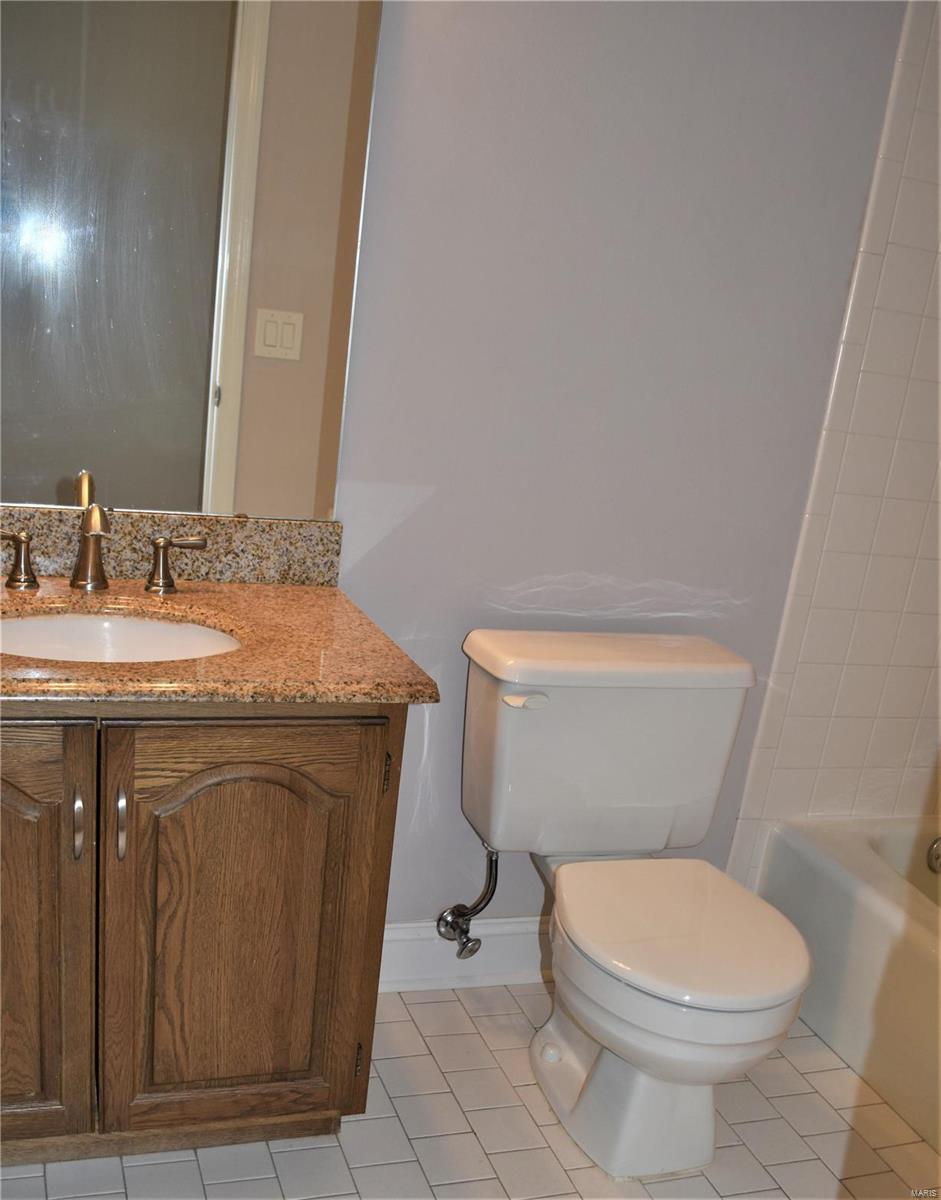 563 Woodhill Estates