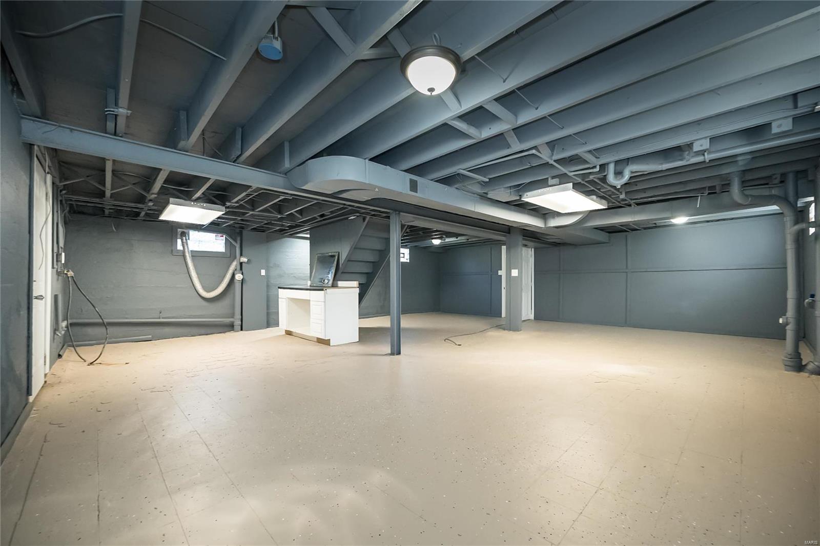 3847 Oakridge Boulevard