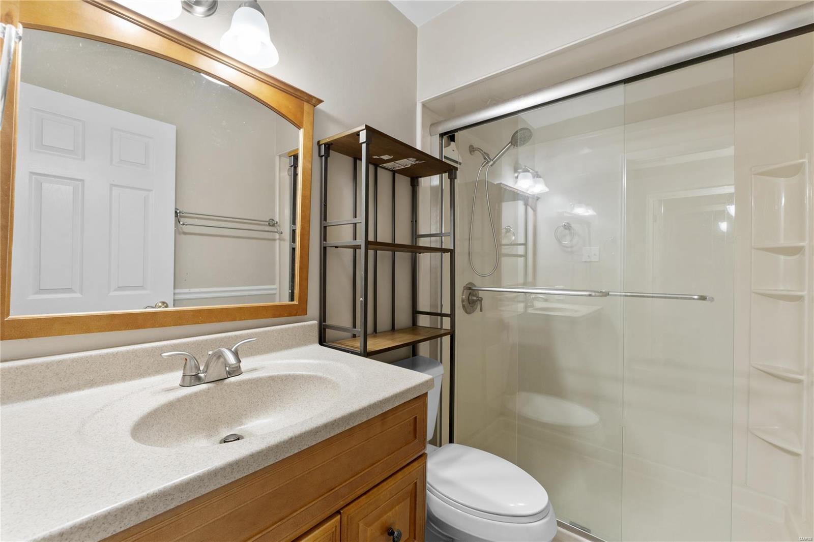 331 Barrington Square Unit: C