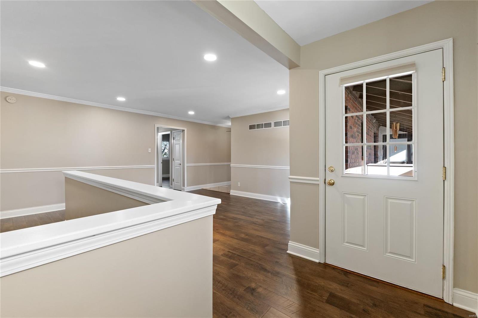 331 Barrington Square Unit: C