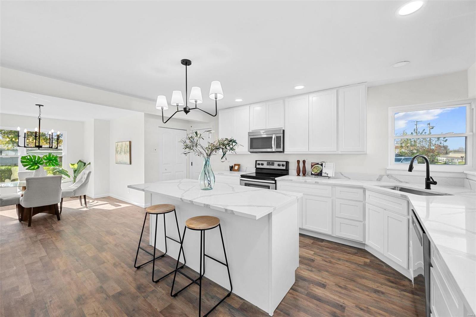 7415 Veterans Memorial Parkway