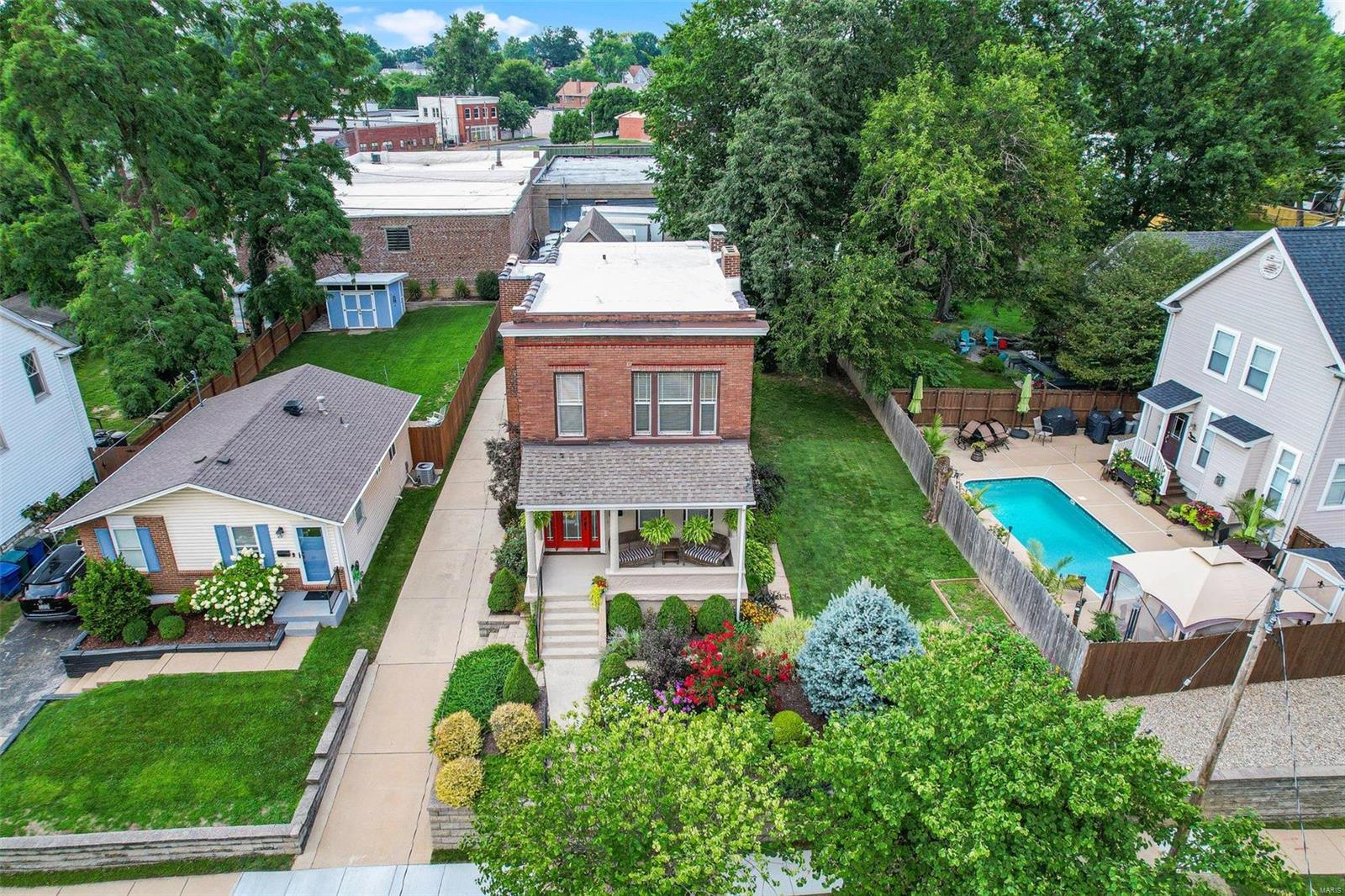 3515 Cambridge Avenue