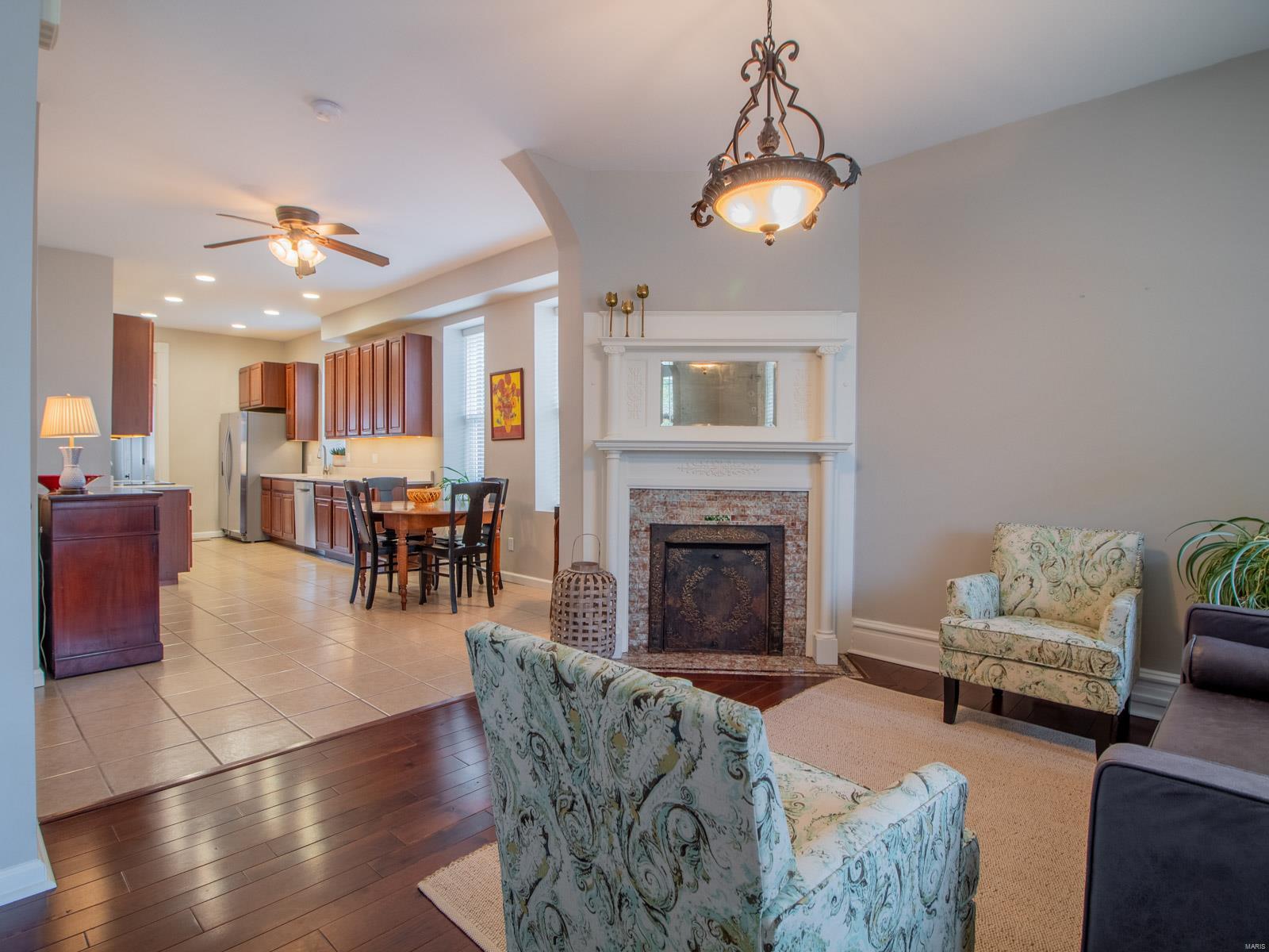 3515 Cambridge Avenue