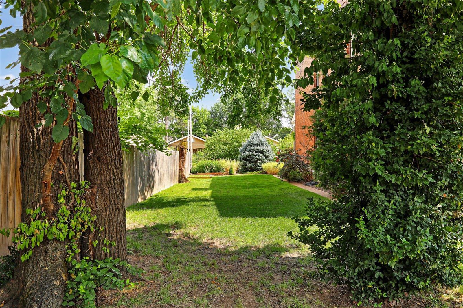 3515 Cambridge Avenue