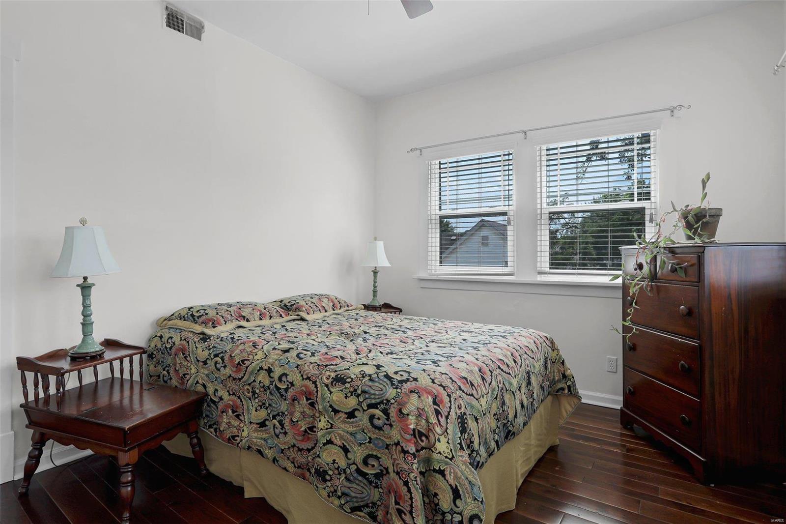 3515 Cambridge Avenue