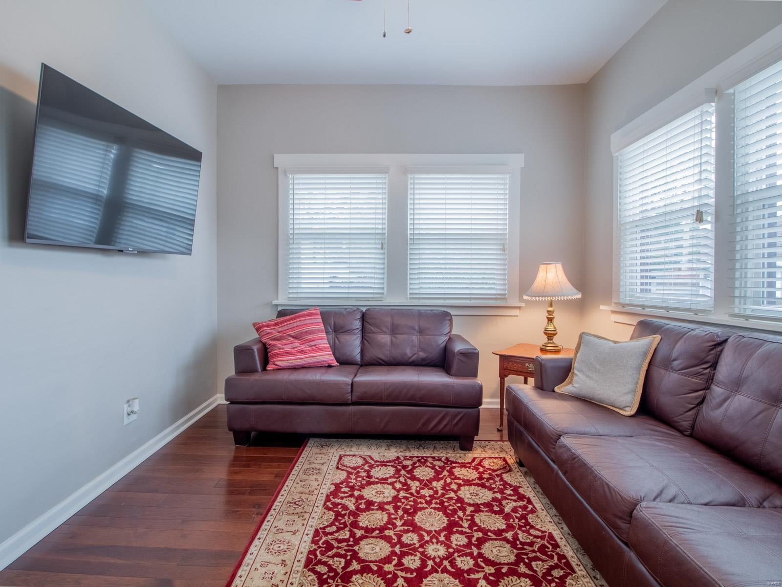 3515 Cambridge Avenue