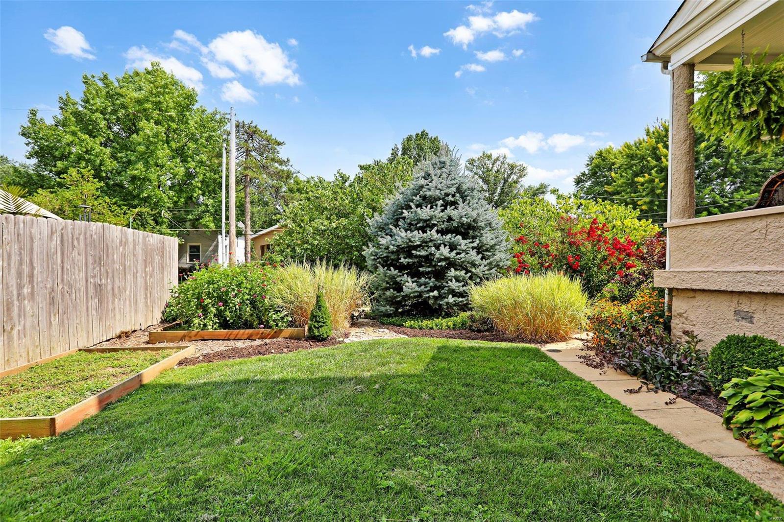 3515 Cambridge Avenue