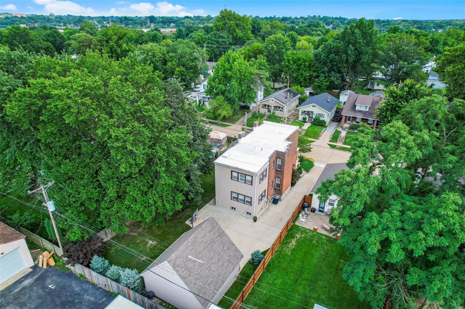 3515 Cambridge Avenue