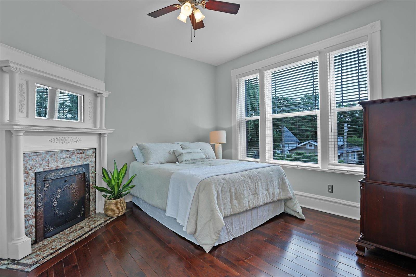 3515 Cambridge Avenue