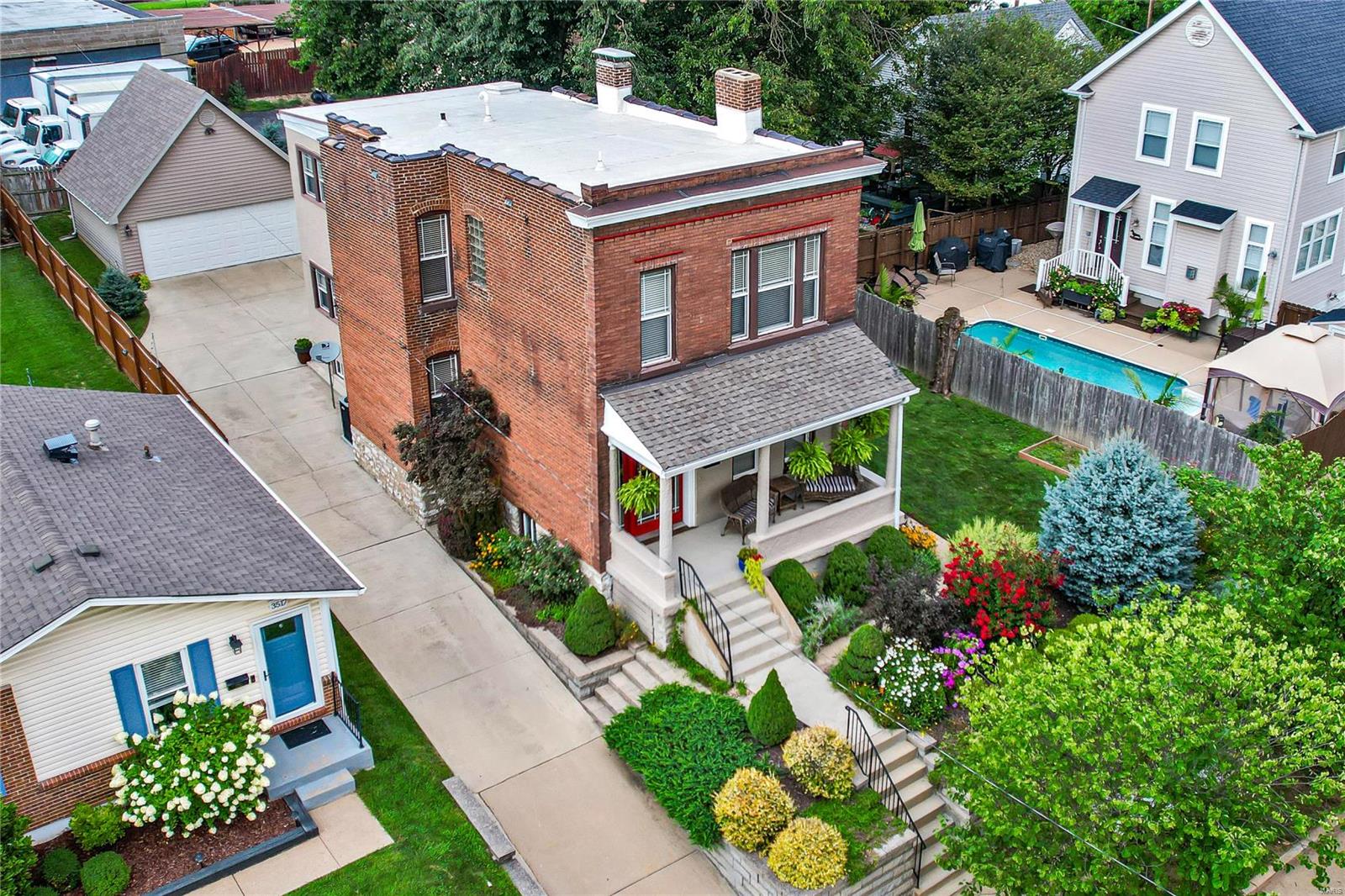 3515 Cambridge Avenue