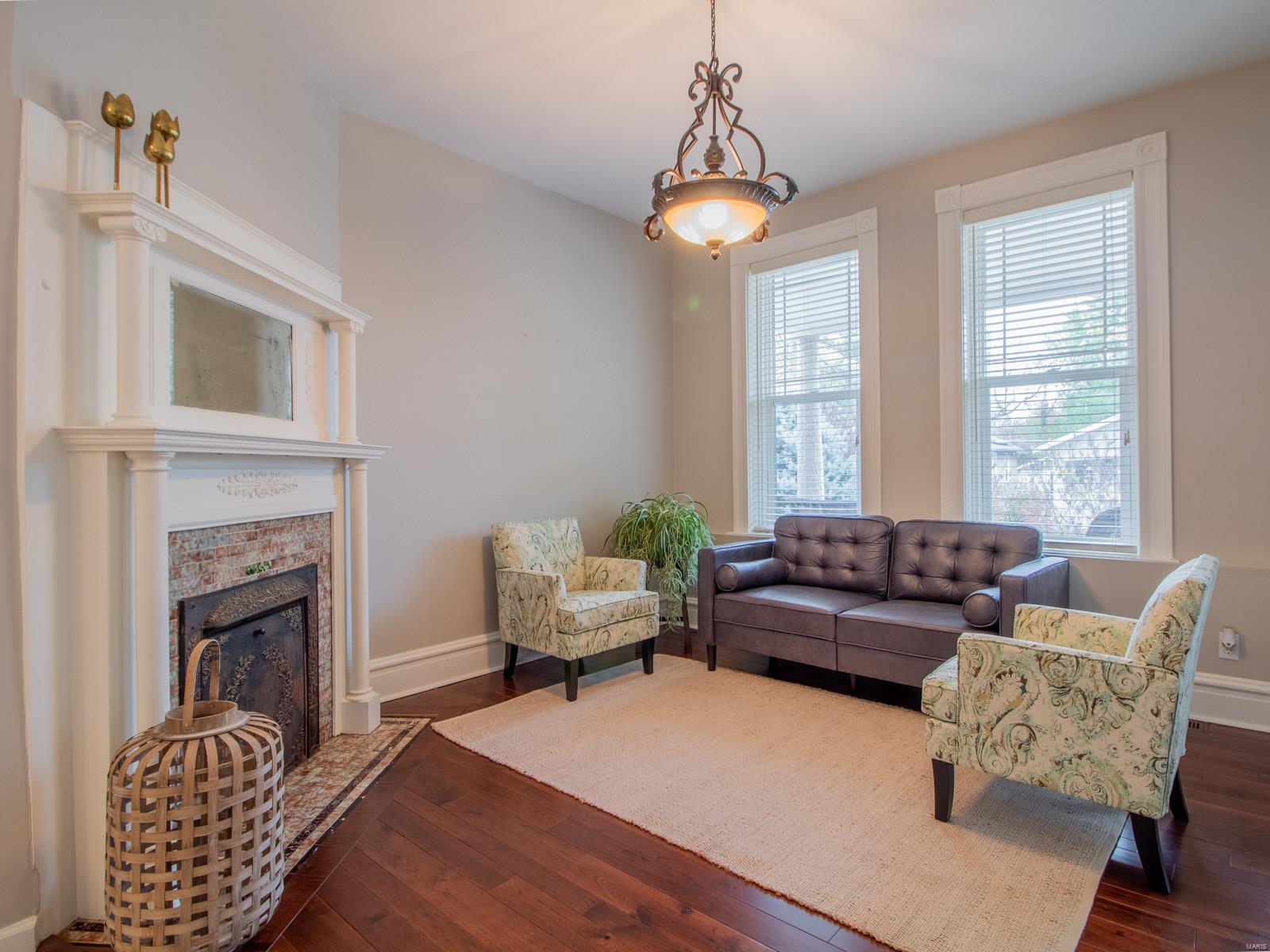 3515 Cambridge Avenue