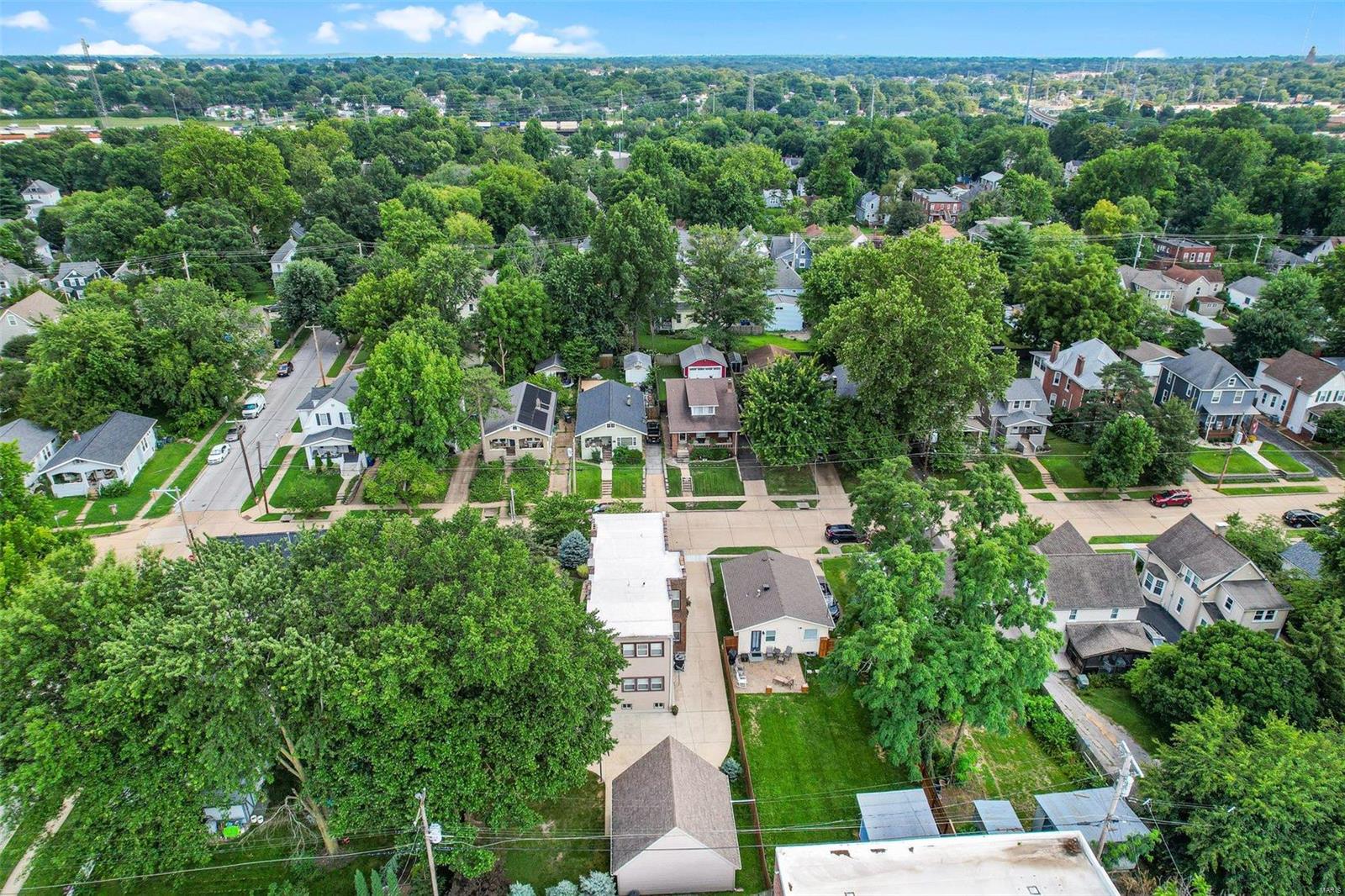 3515 Cambridge Avenue