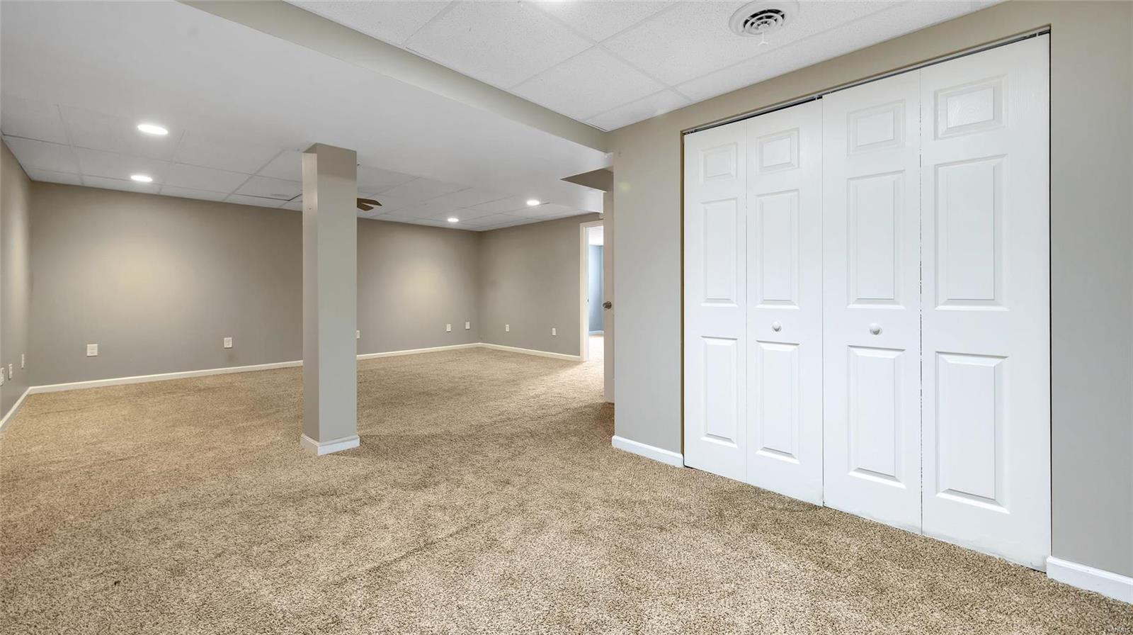 6593 Buckingham Palace Drive