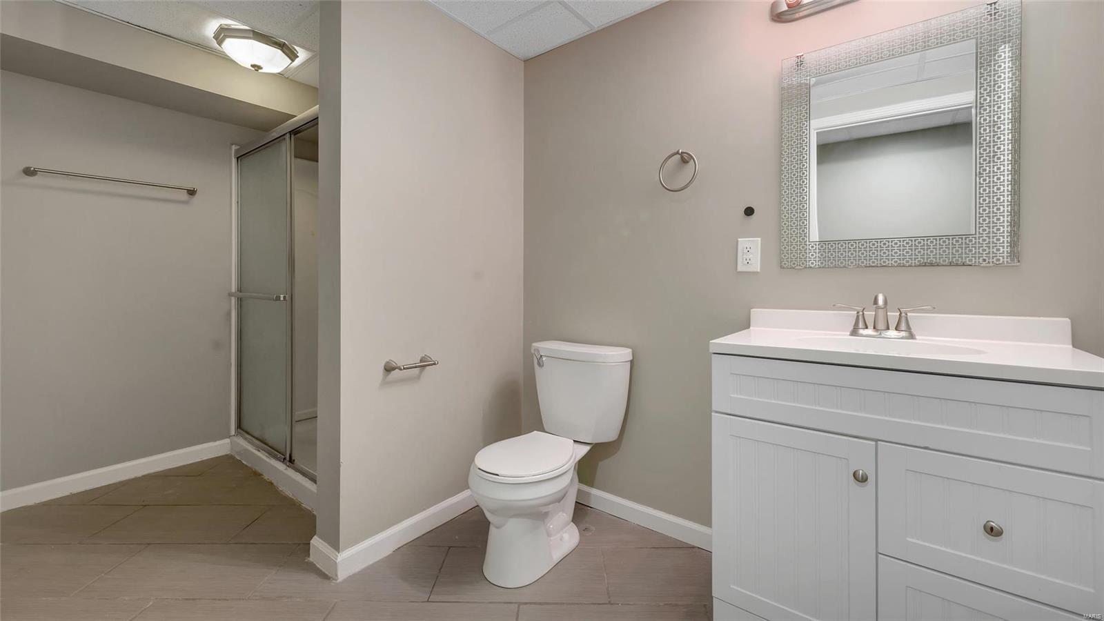 6593 Buckingham Palace Drive