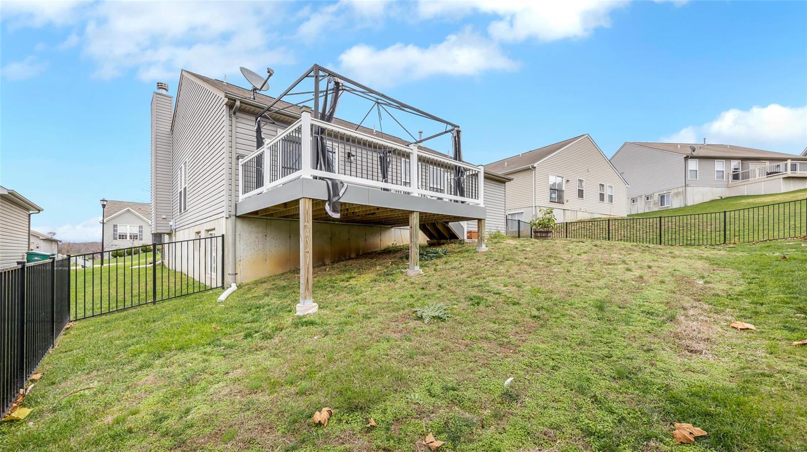 6593 Buckingham Palace Drive