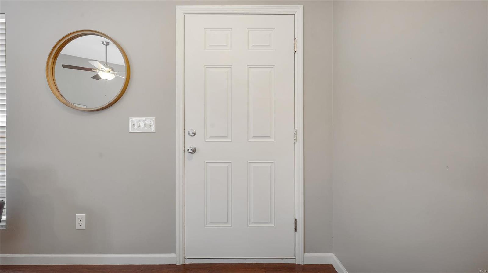 6593 Buckingham Palace Drive