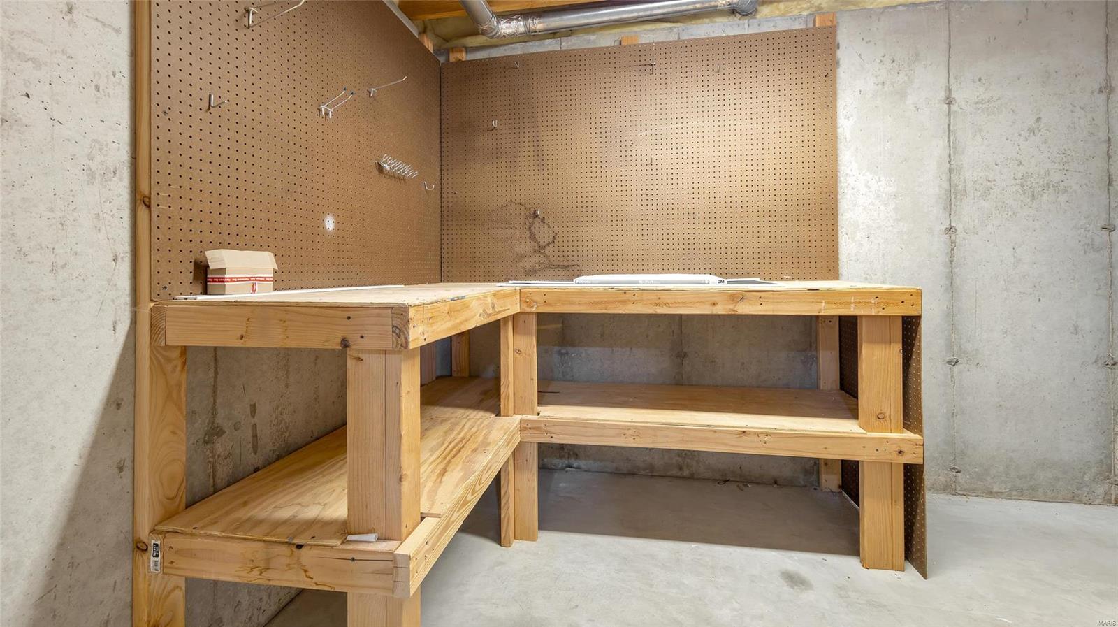 6593 Buckingham Palace Drive