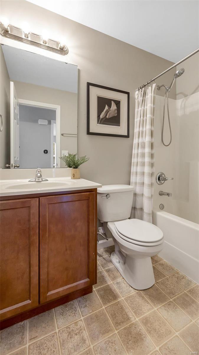 6593 Buckingham Palace Drive