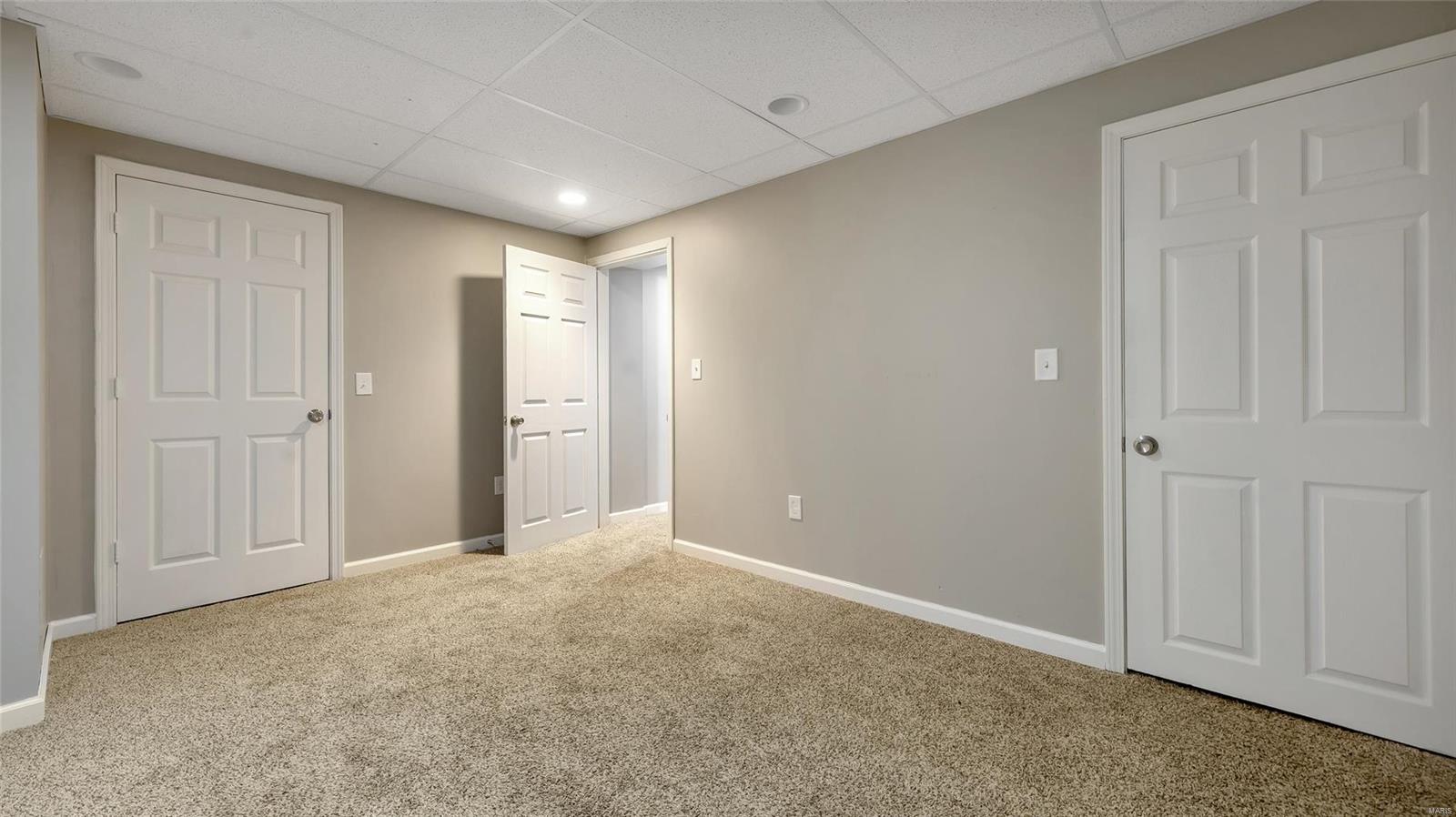 6593 Buckingham Palace Drive