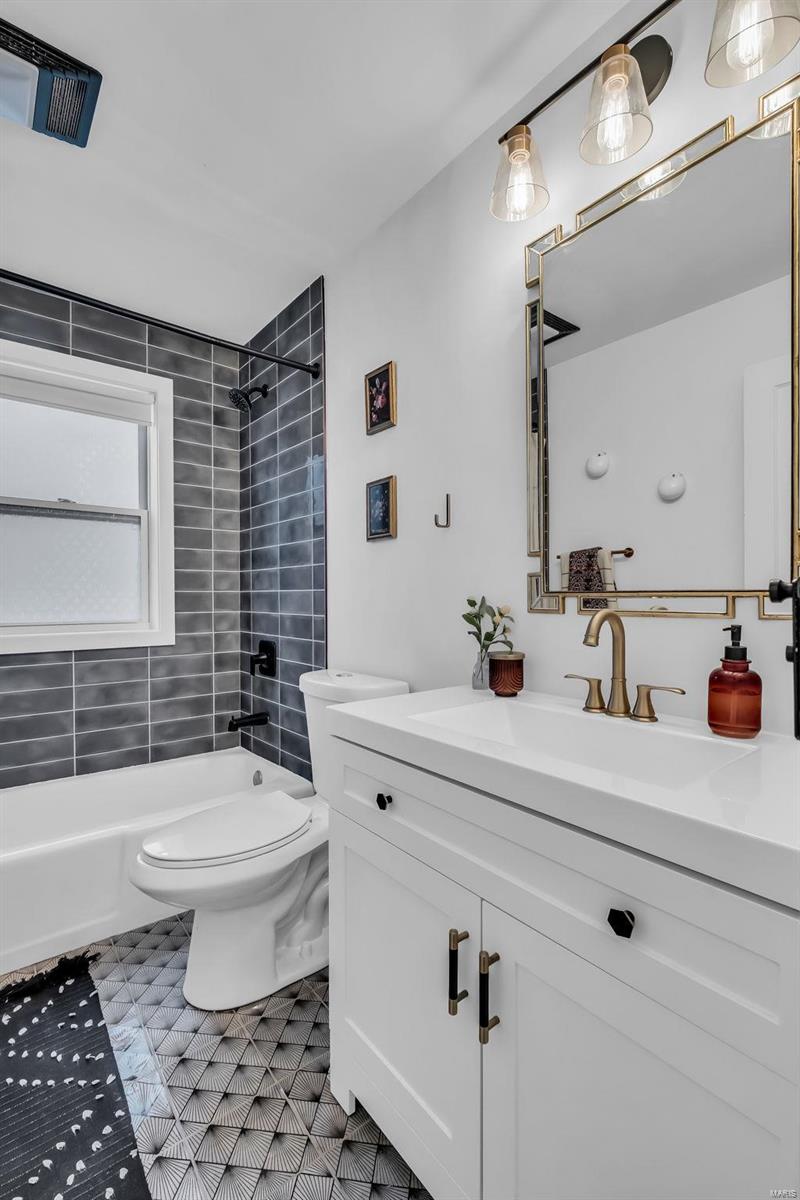 6742 Marquette Avenue