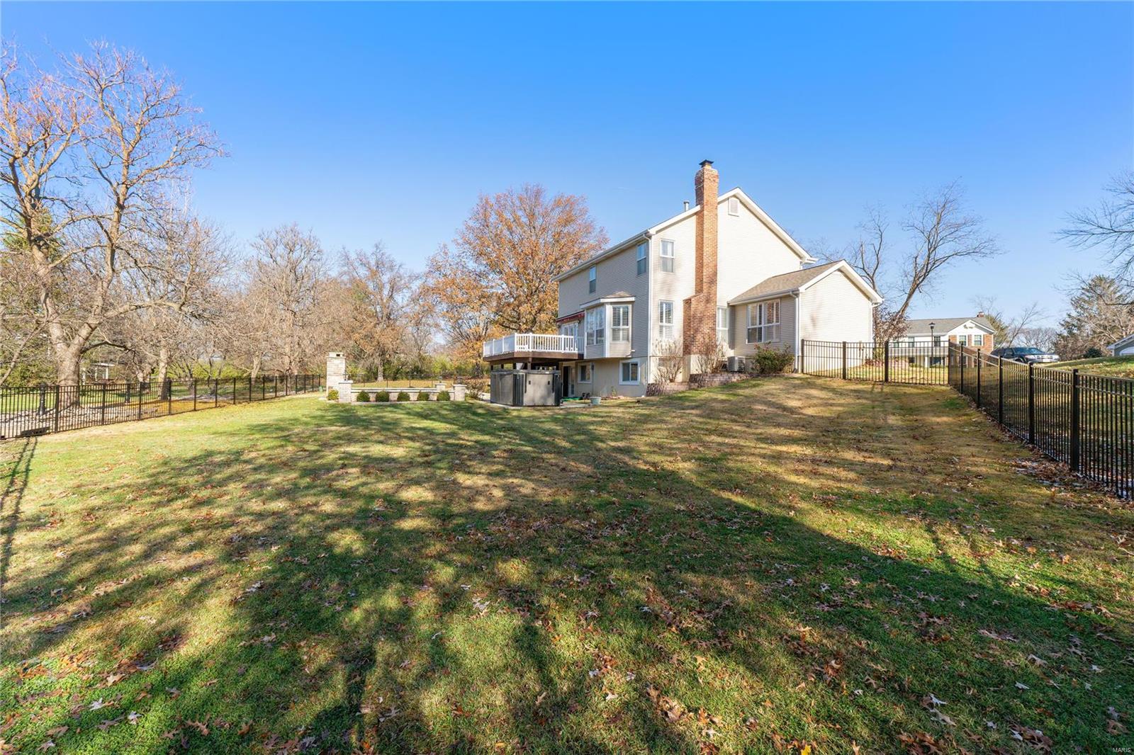 1909 Clarkwood Court