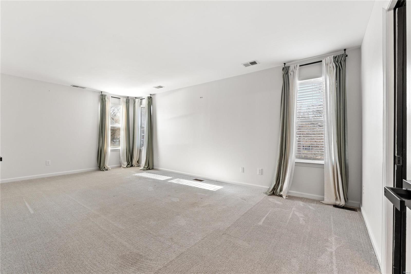 1909 Clarkwood Court