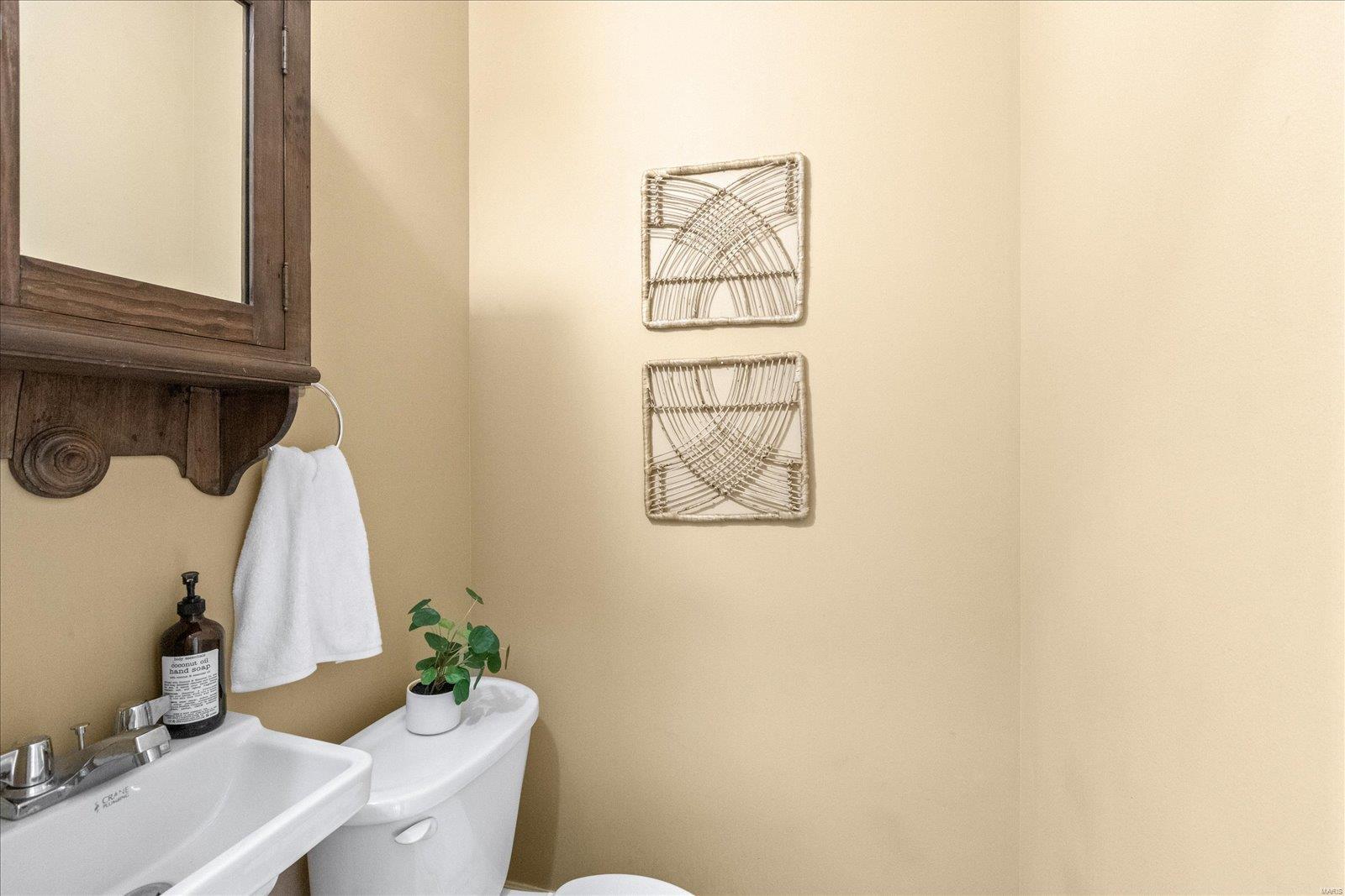 5830 De Giverville Avenue