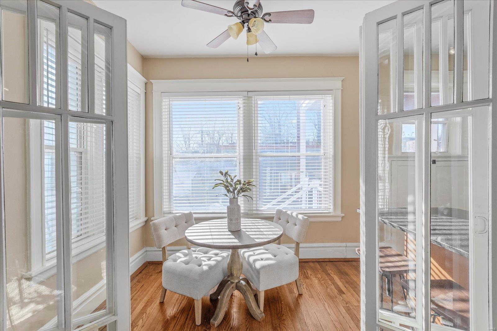 5830 De Giverville Avenue