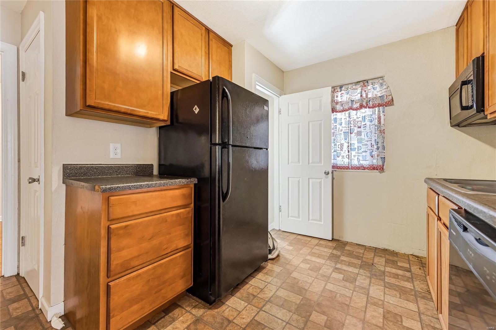 9212 Longridge Drive