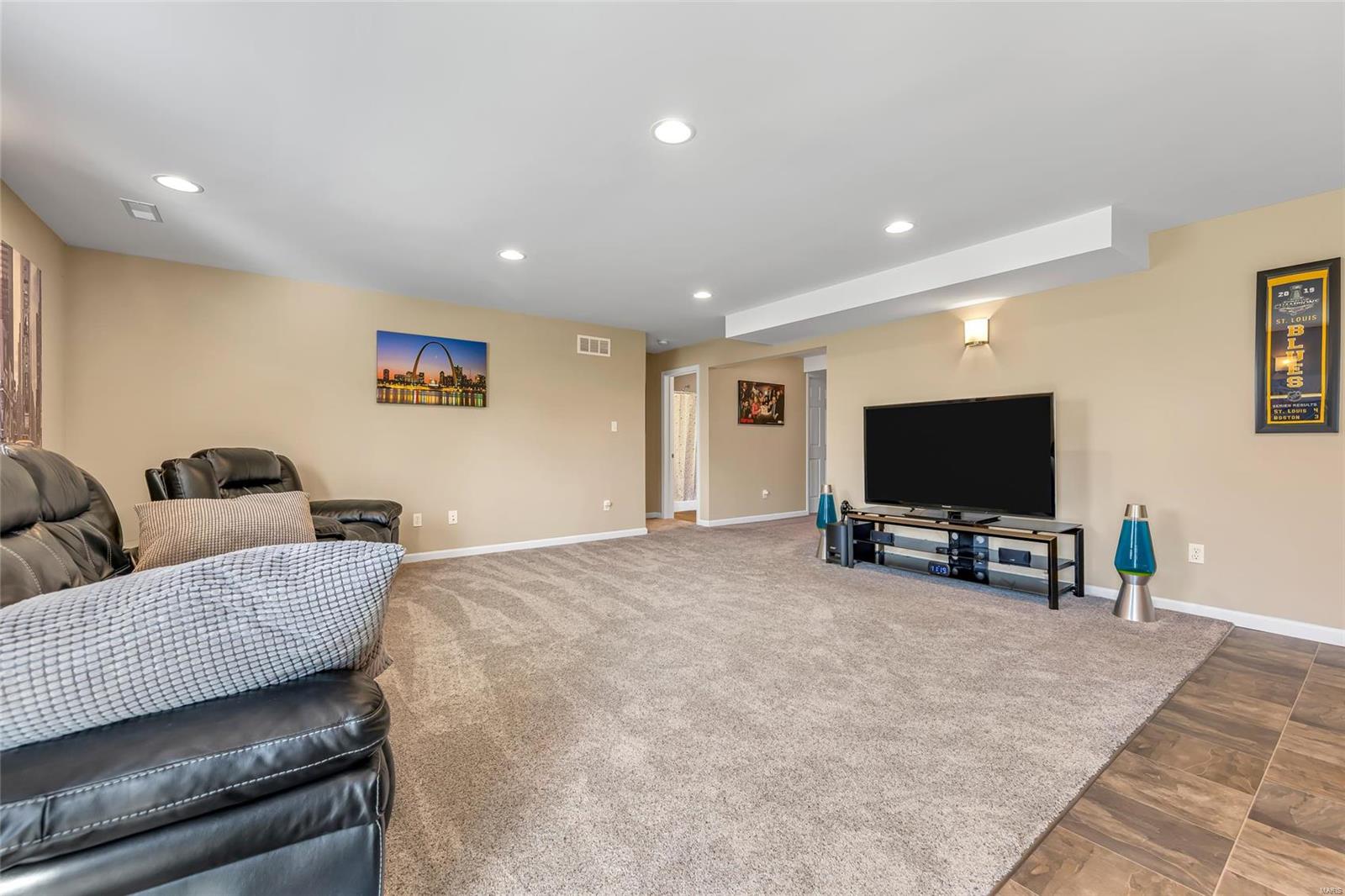 12 Ellington Oaks Court