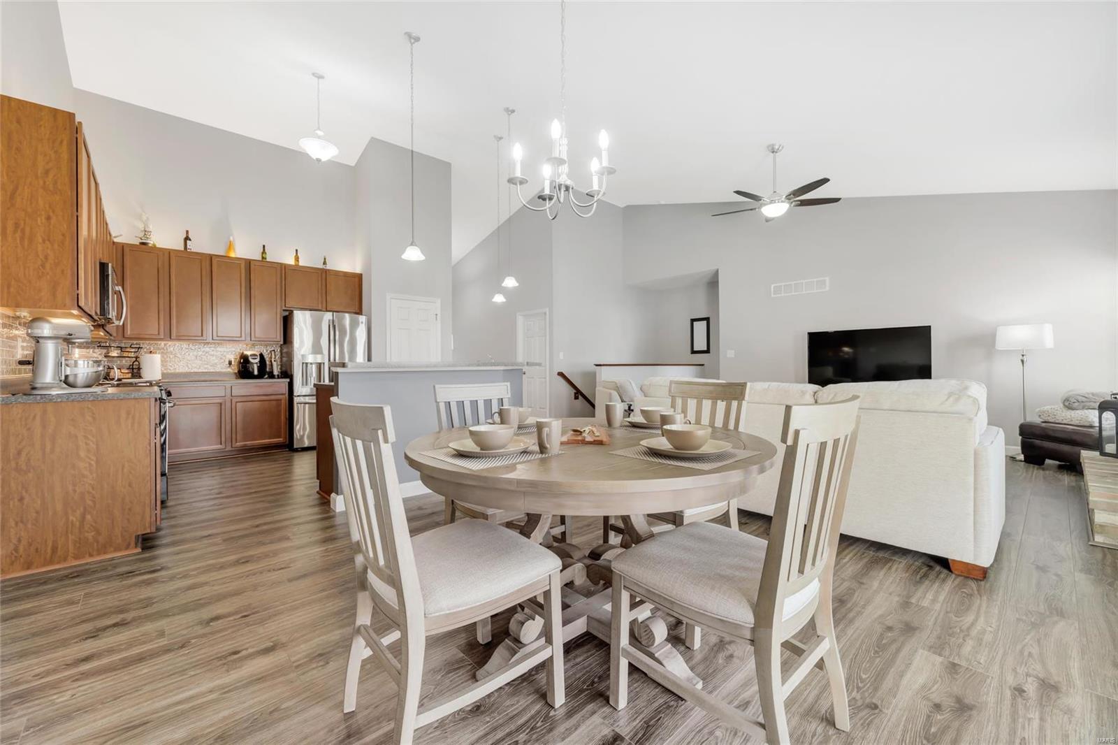 12 Ellington Oaks Court