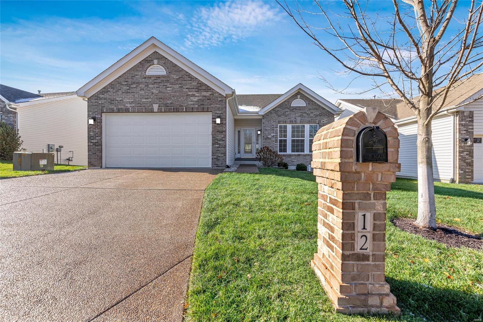 12 Ellington Oaks Court