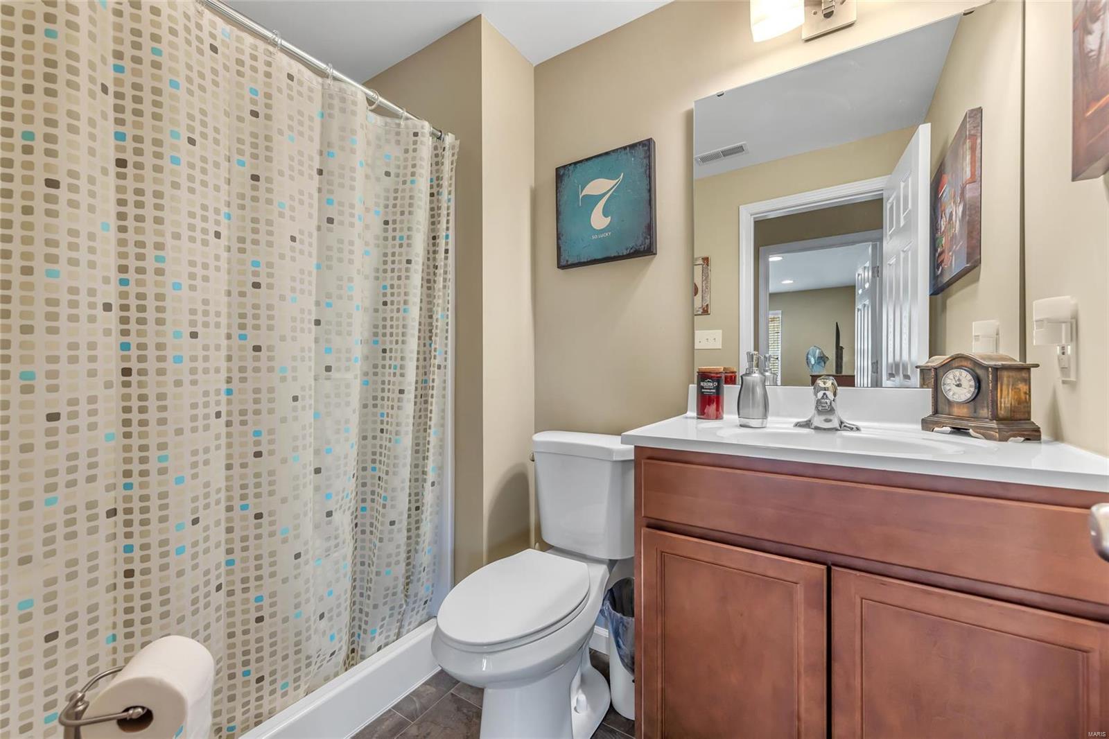 12 Ellington Oaks Court