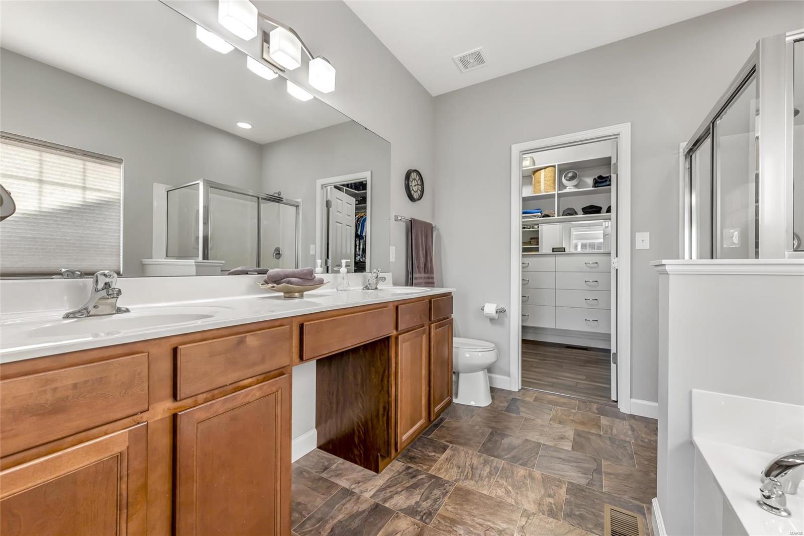 12 Ellington Oaks Court