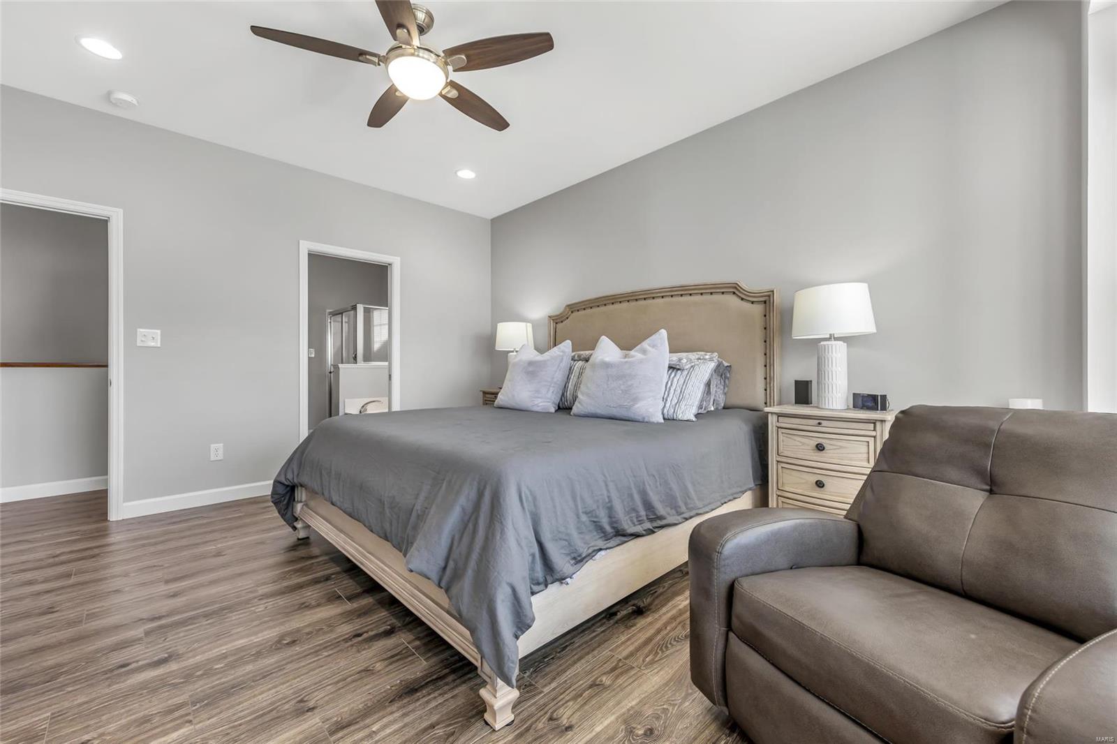 12 Ellington Oaks Court