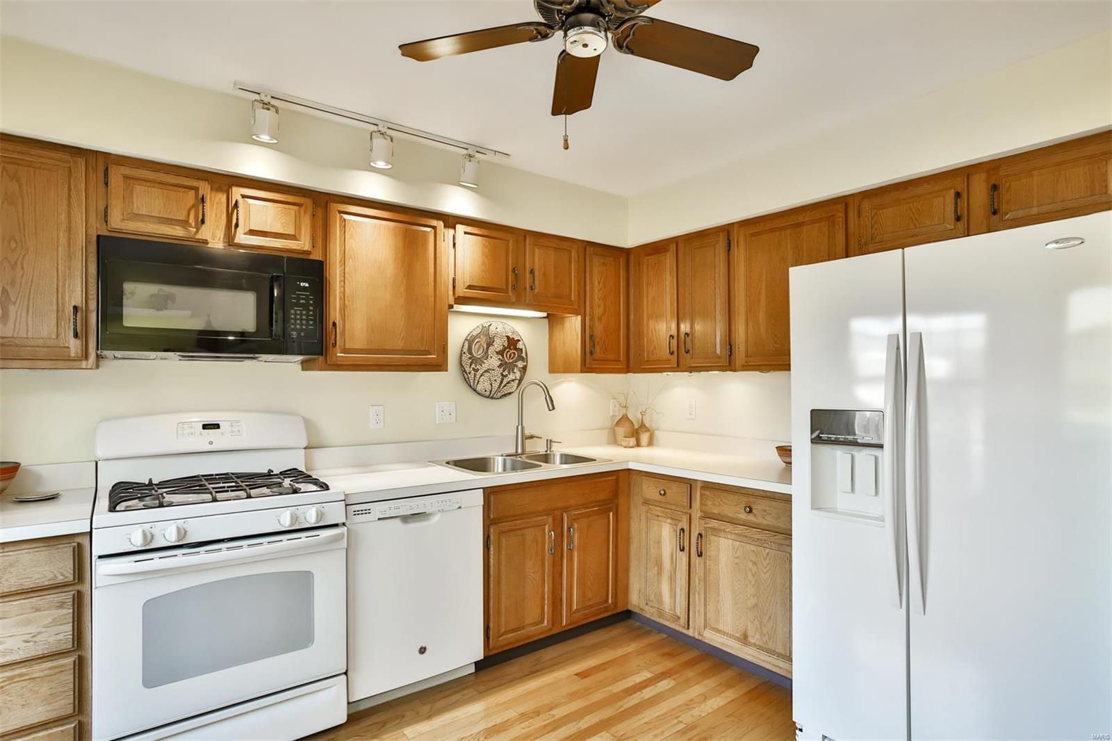 1044 Brooksgate Manor Drive