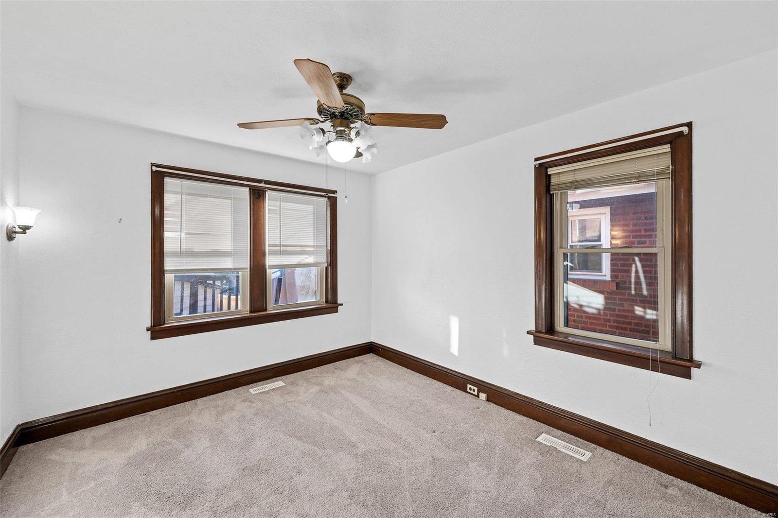 5332 Lindenwood Avenue