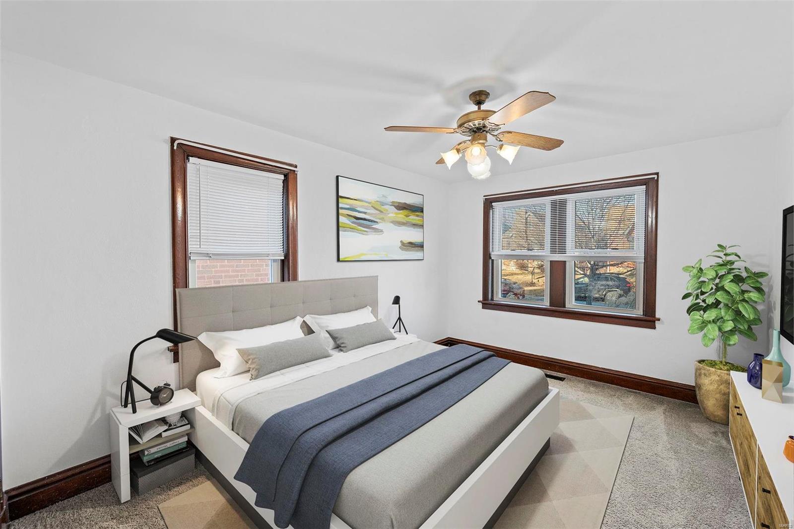 5332 Lindenwood Avenue