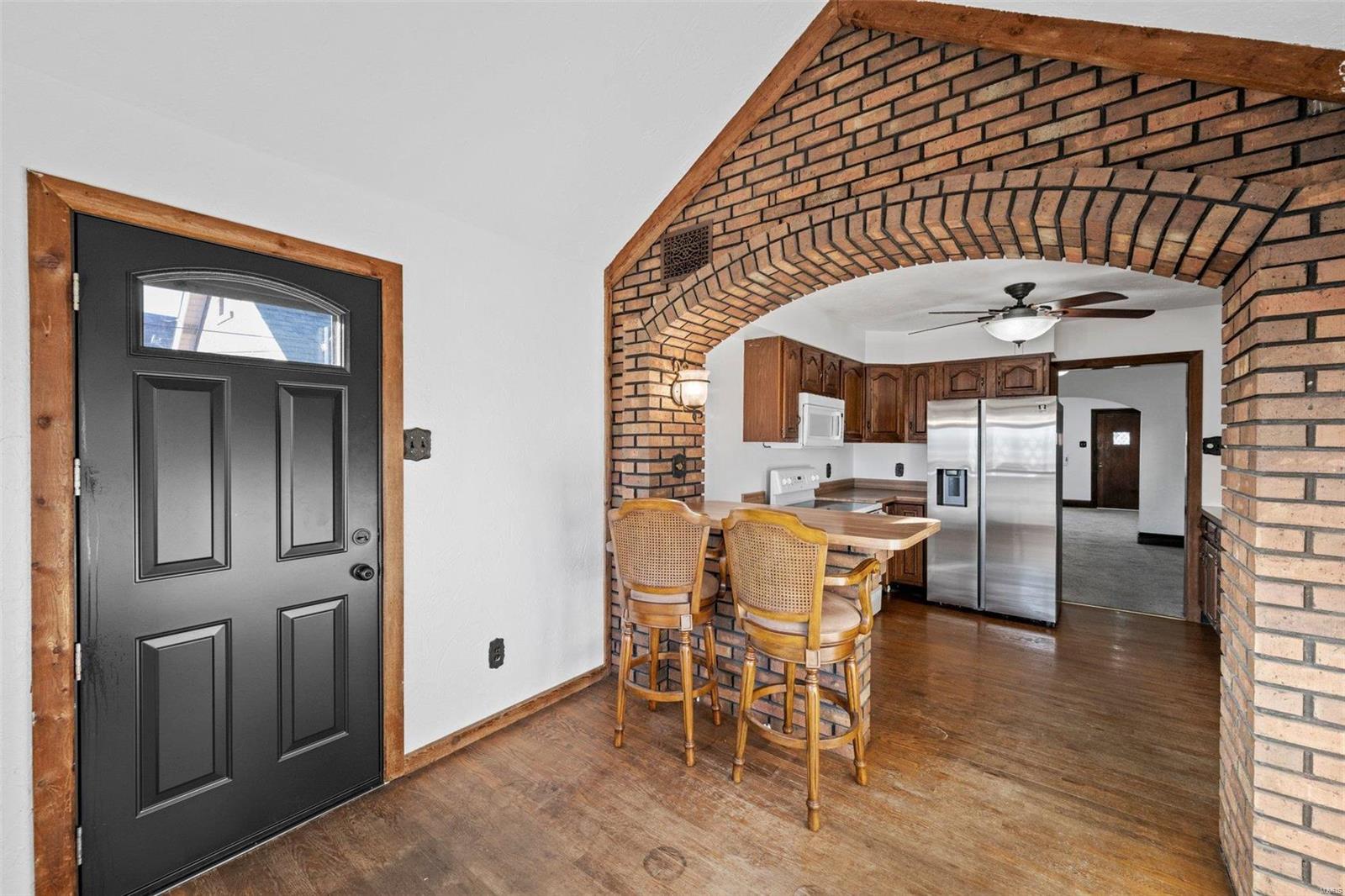 5332 Lindenwood Avenue