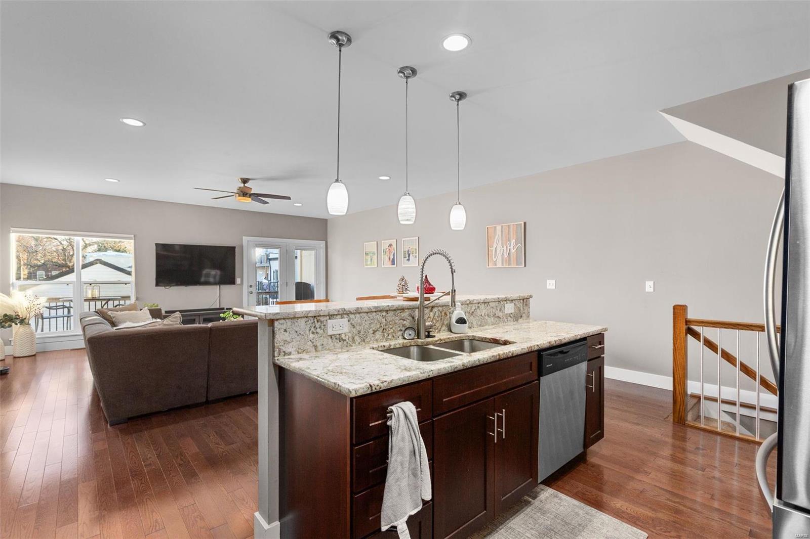 5378 Magnolia Avenue