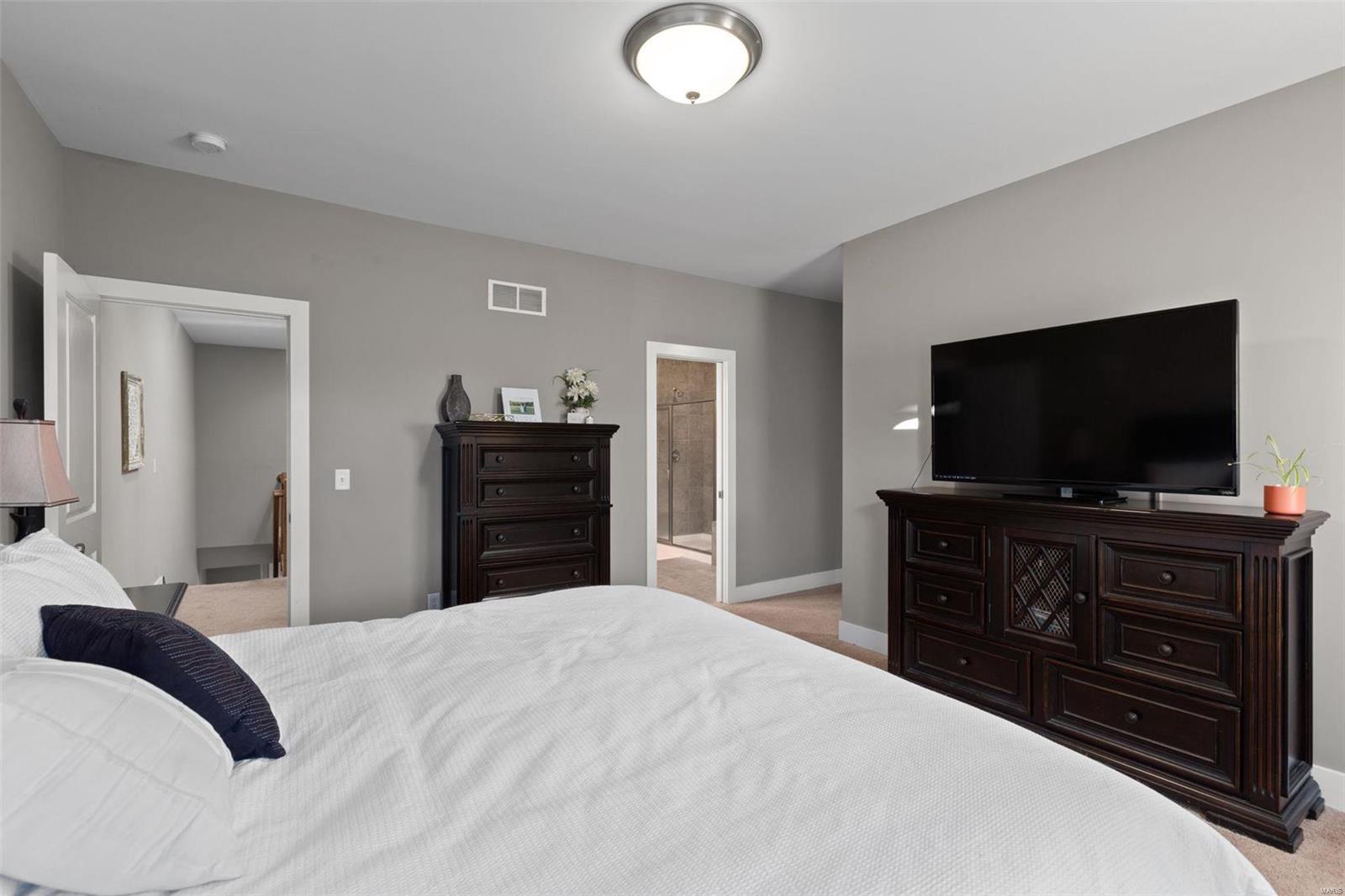 5378 Magnolia Avenue