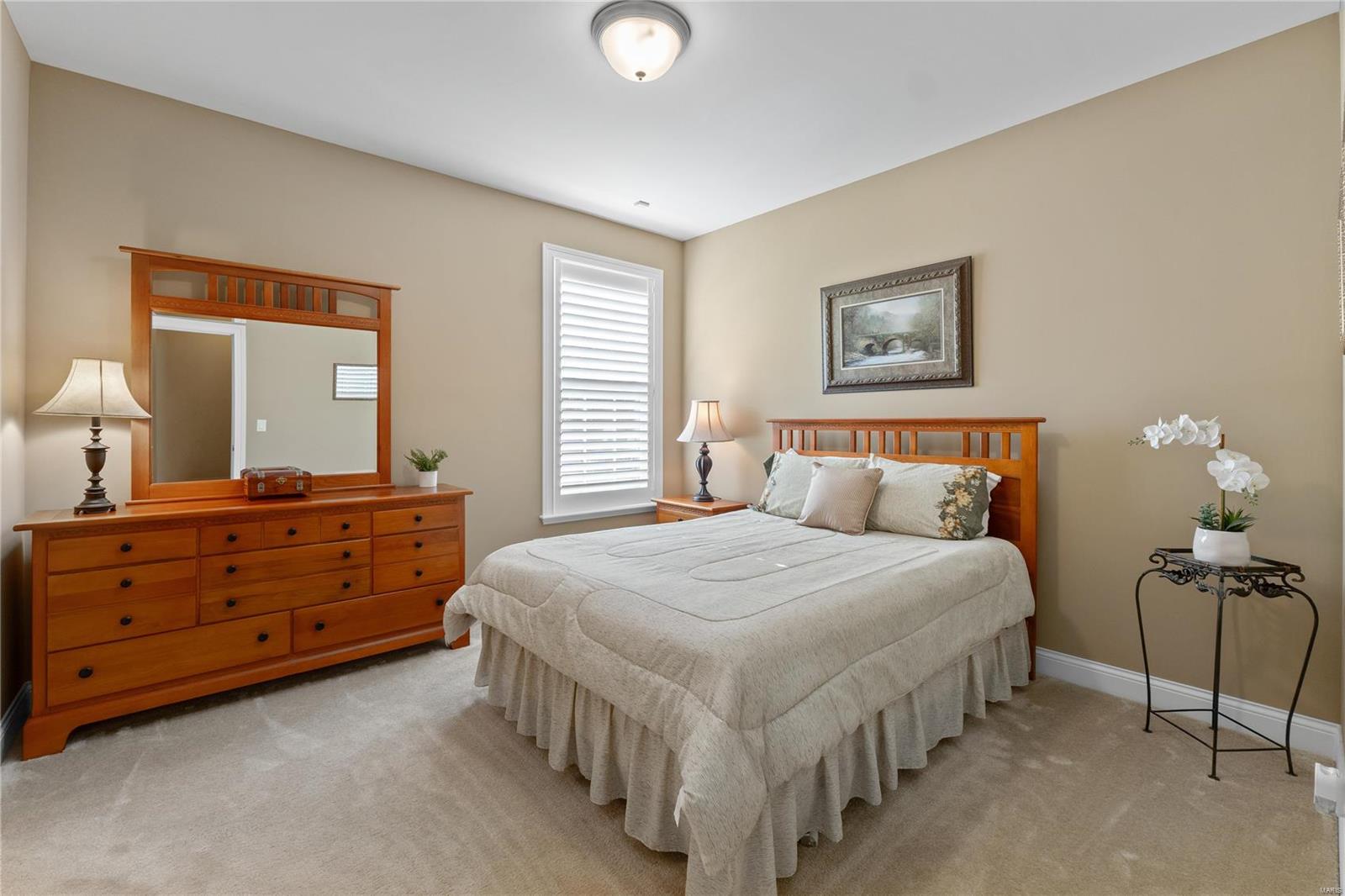 30 Meadowbrook Country Club Est