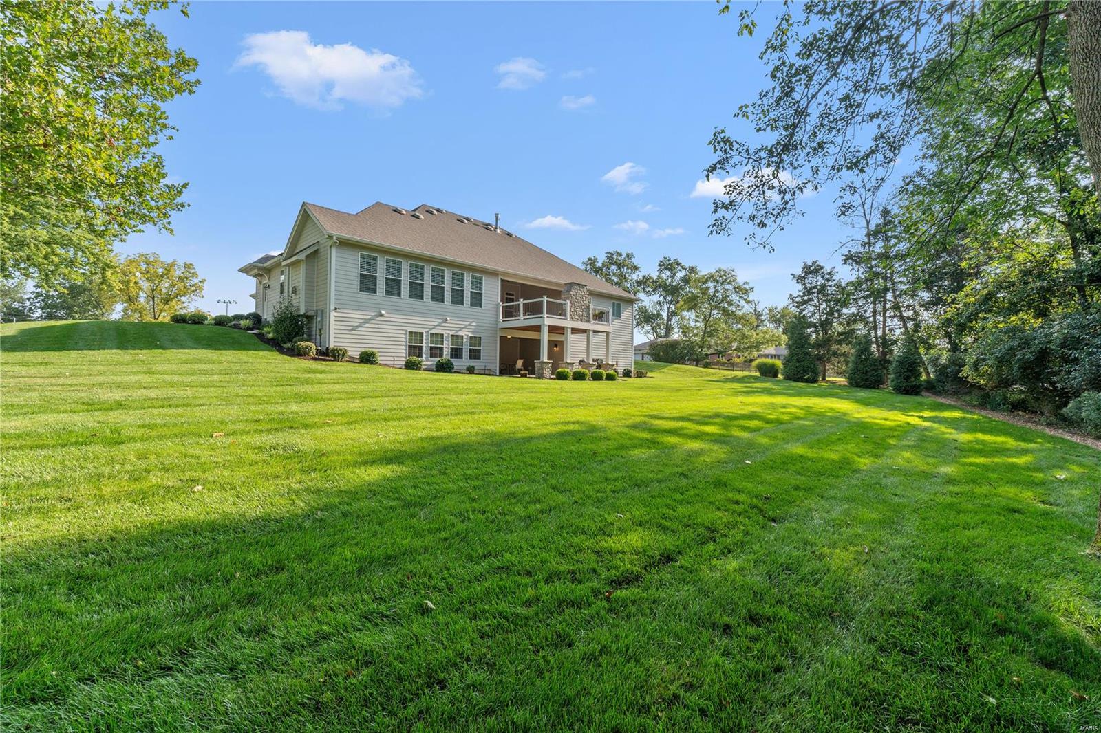 30 Meadowbrook Country Club Est