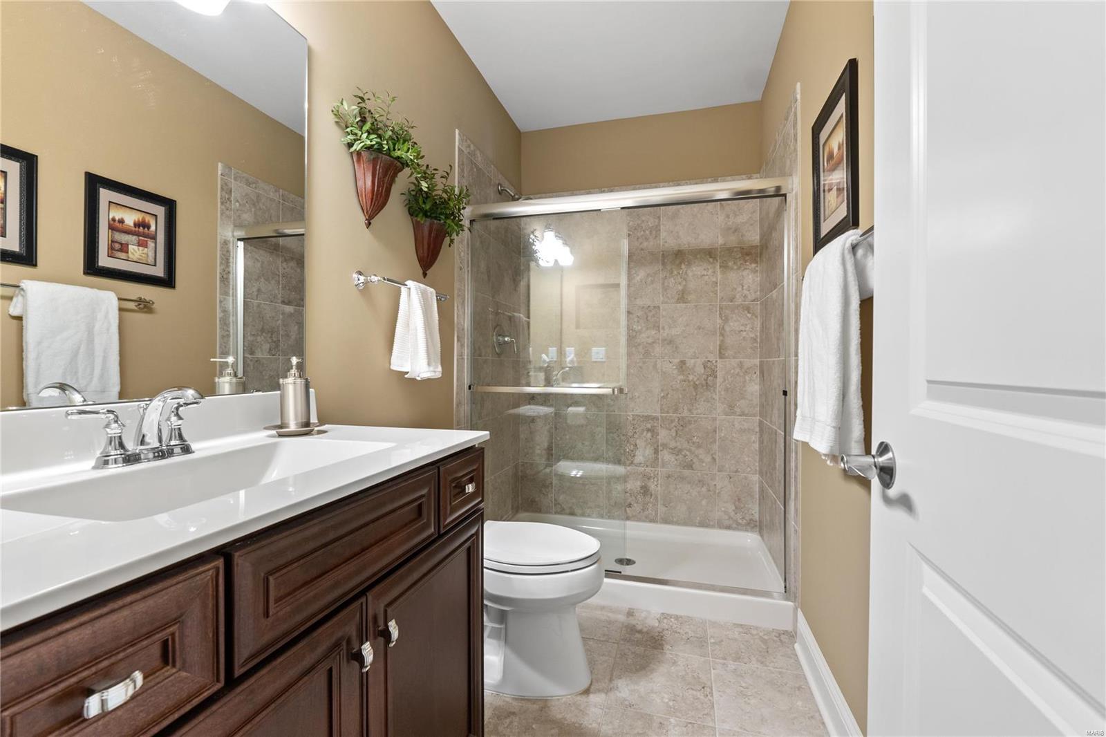 30 Meadowbrook Country Club Est