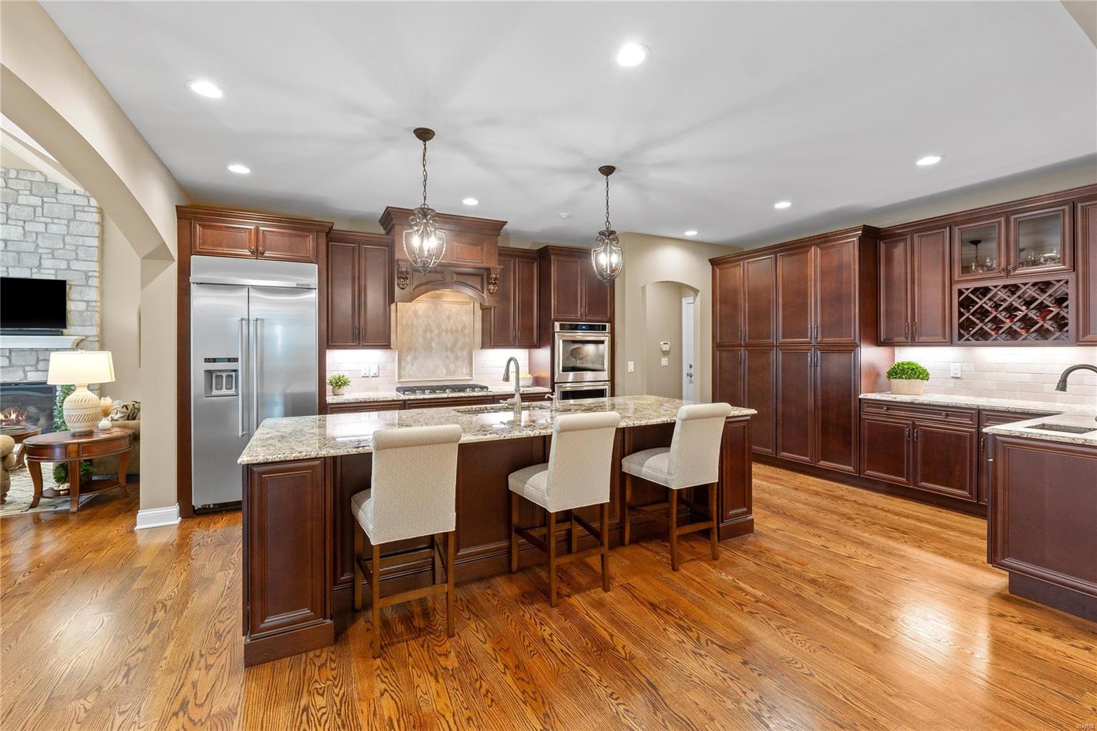 30 Meadowbrook Country Club Est