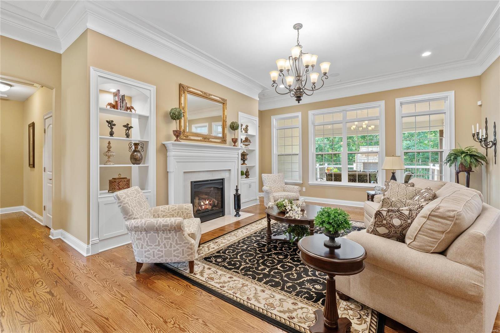 30 Meadowbrook Country Club Est